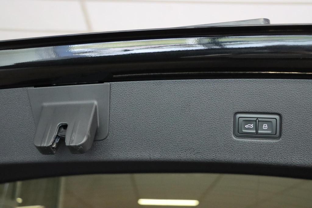 Audi Q8 55 tfsi e quattro pro line s 380pk tiptronic