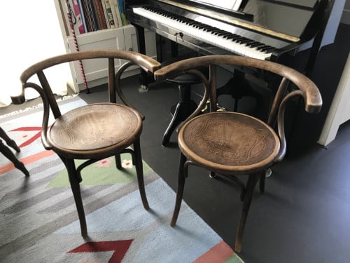 2 Thonet eetkamerstoelen