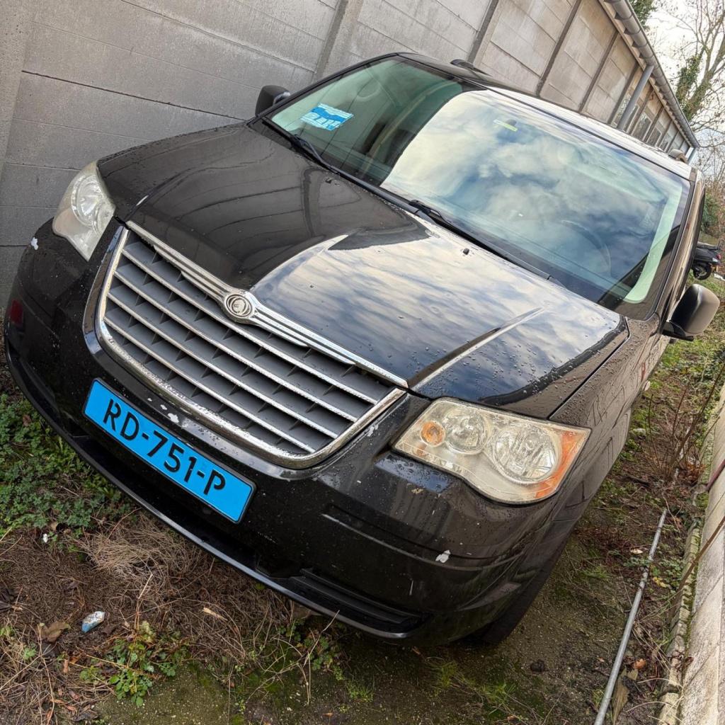 Chrysler Grand Voyager 2.8 crd limited/export/handel/lees tekst/read tekst!