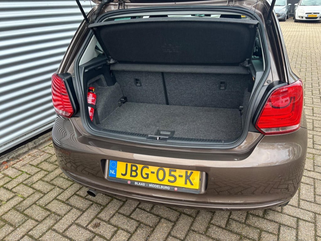 Volkswagen Polo 1.4-16v highline