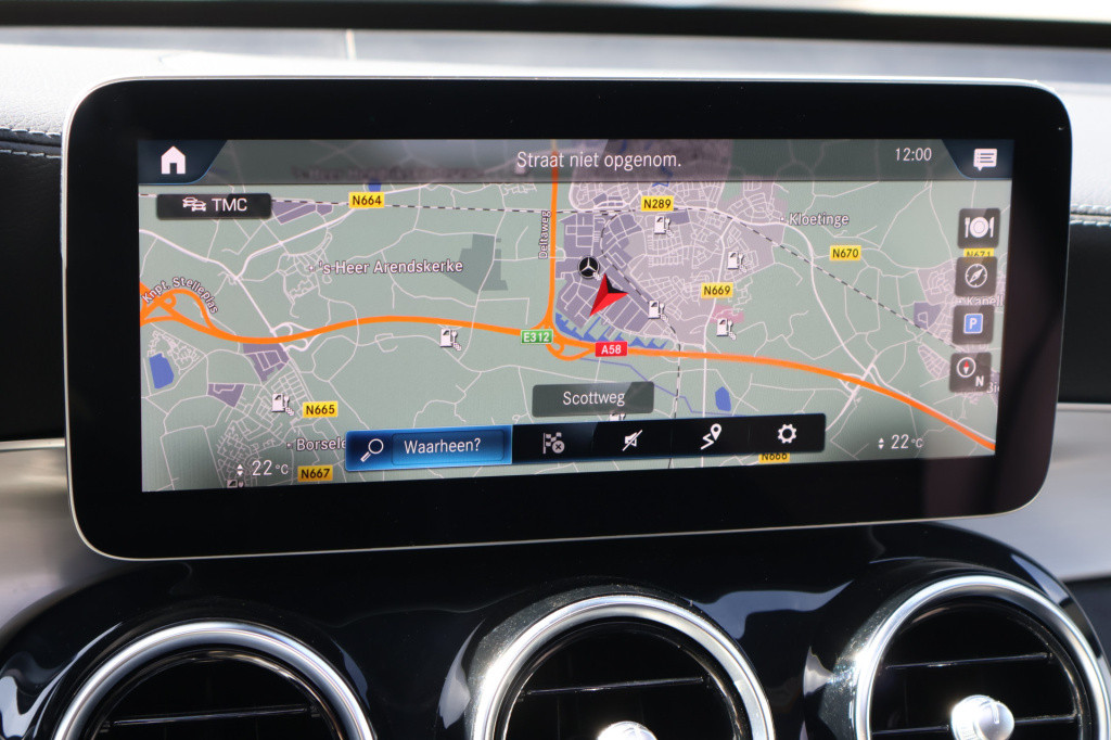 Mercedes-Benz Glc 300e 4matic business solution luxury l mbux l panoramadak