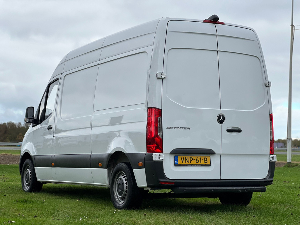 Mercedes-Benz Sprinter 211 cdi l2h2//mbux//pdc//3-zits