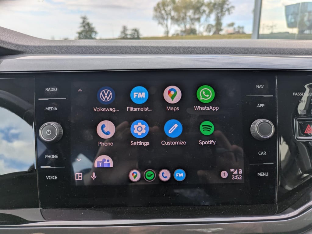 Volkswagen Polo 1.0 tsi highline | adaptieve cruise control | carplay | nav