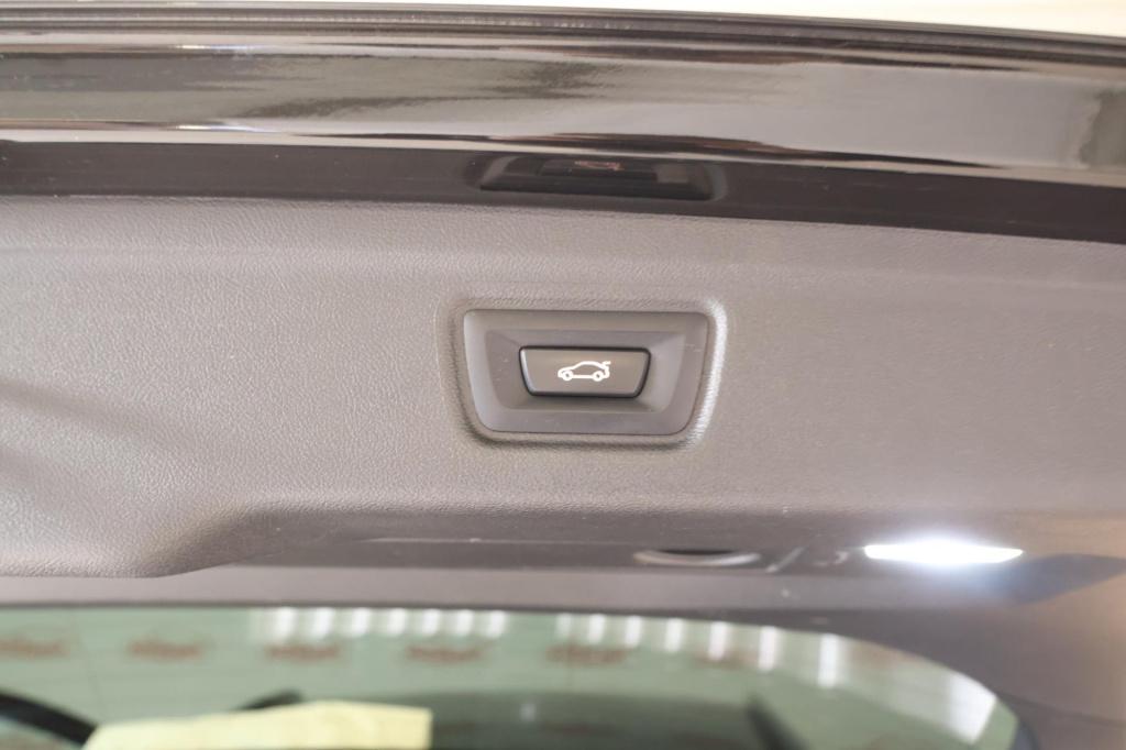 BMW 3-serie touring 330i high executive m sport, adaptive cruise, widescree