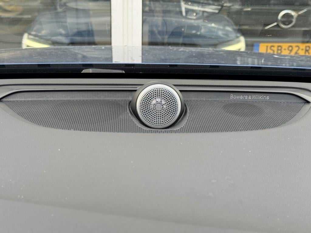 Volvo V60 t6 340pk recharge r-design| b&w sound| panodak| adap.cruise| tre