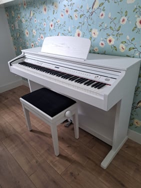 Elektrische piano. Zo goed als nieuw!