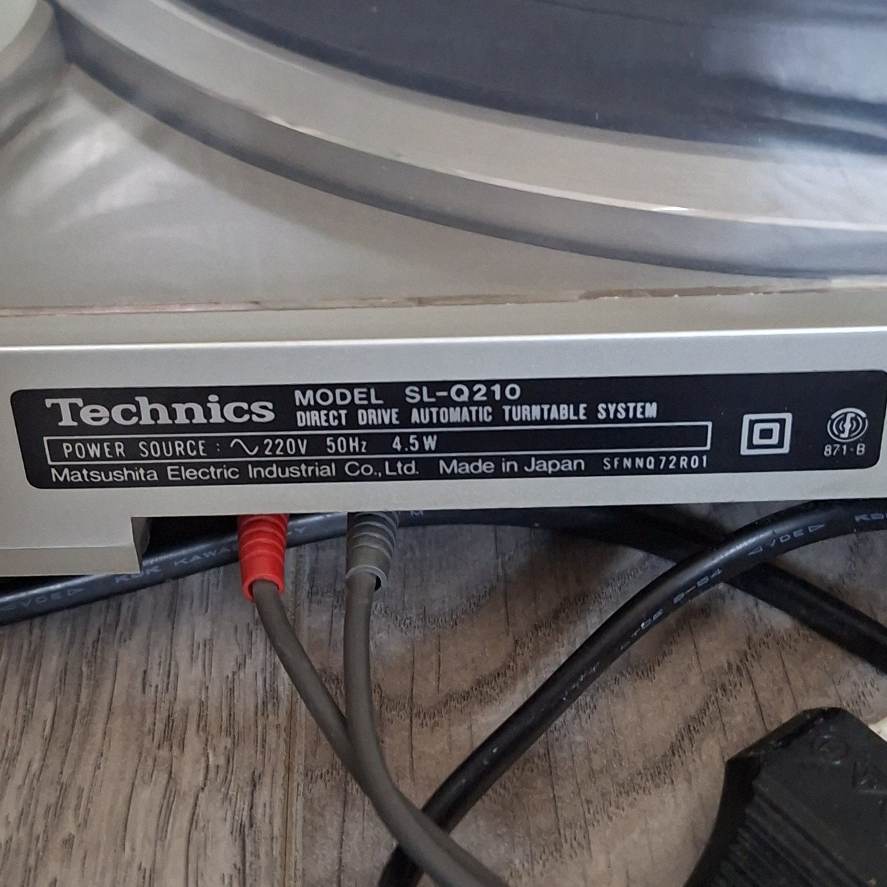 Technics SL-Q210 platenspeler