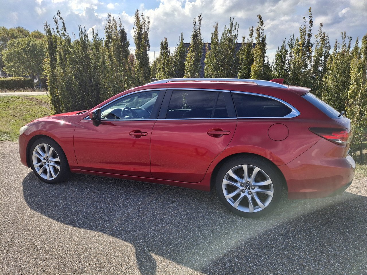 Mazda 6 sportbreak 2.0 SkyActiv rood metallic leder