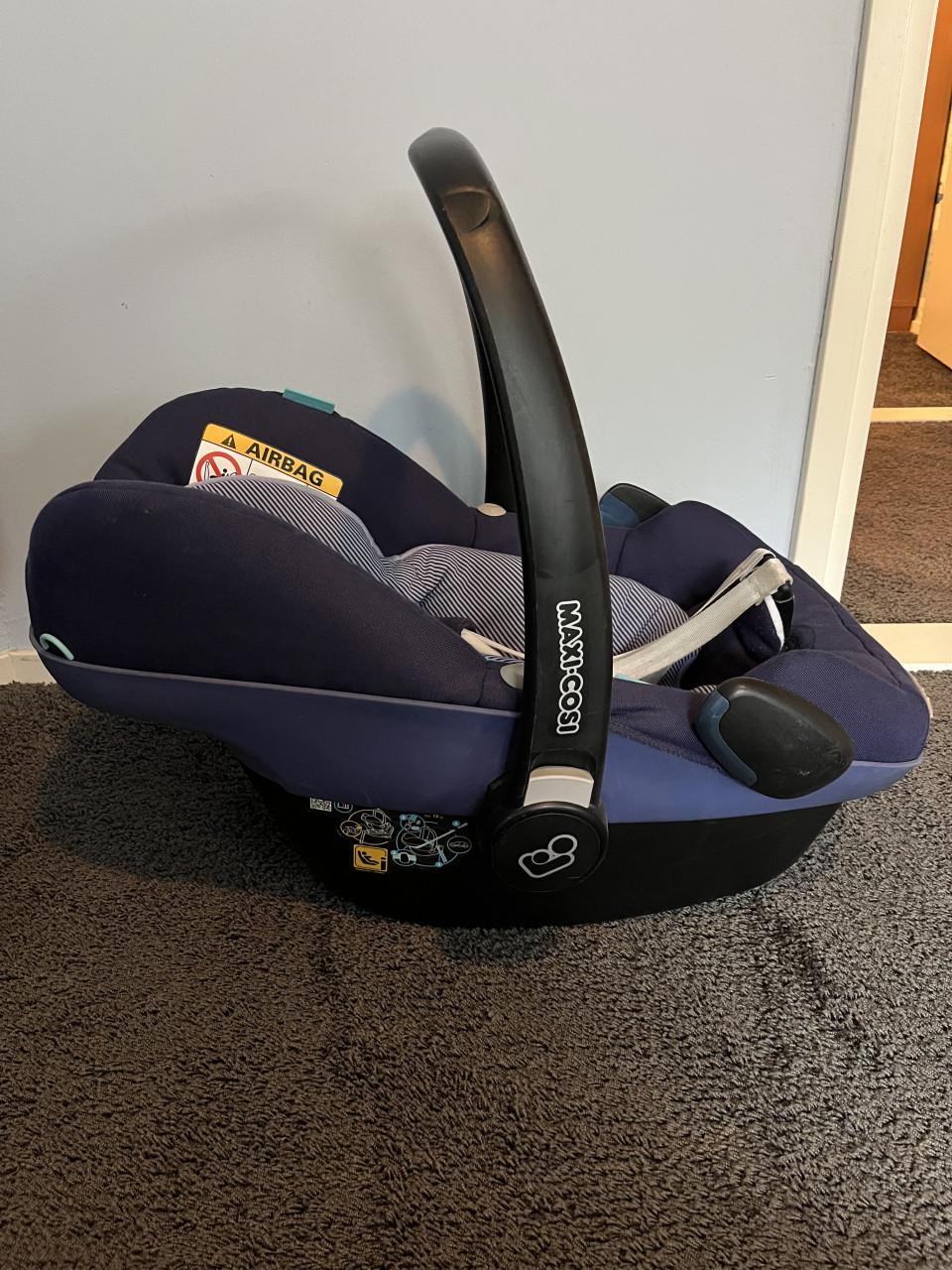 Maxi-Cosi Pebble Plus I-Size met 2wayFix base