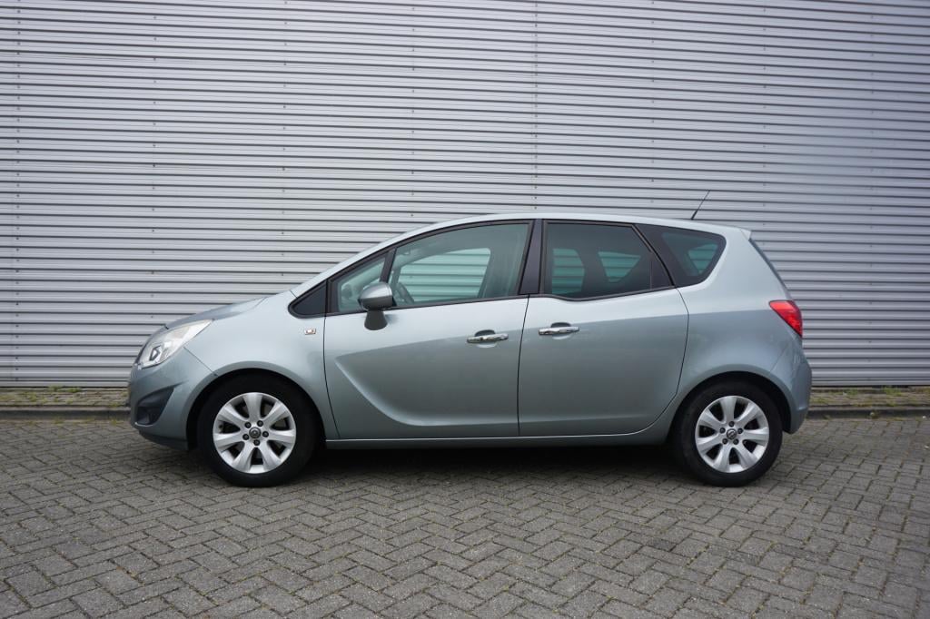 Opel Meriva 1.4 turbo cosmo automaat- airco / navi / cruise / camera / park