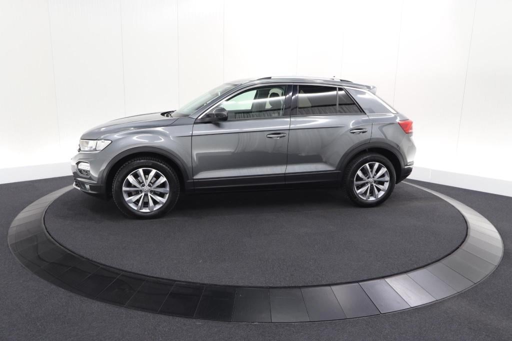 Volkswagen T-roc 1.0 tsi style business 116pk | trekhaak | adaptieve cruise