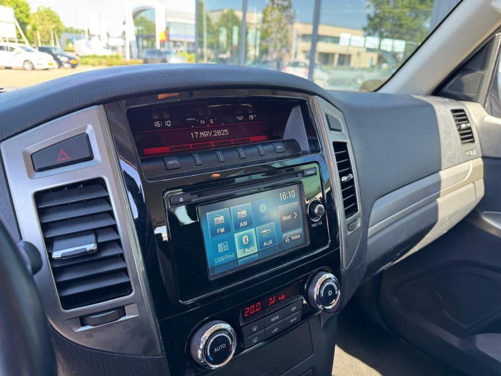 Mitsubishi Pajero 3.5 di- instyle automaat