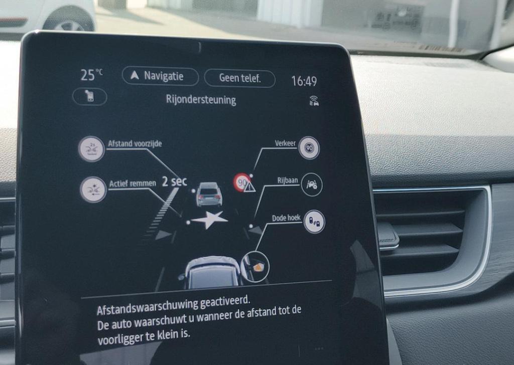 Renault Captur 1.6 e-tech hybrid 145 initiale paris