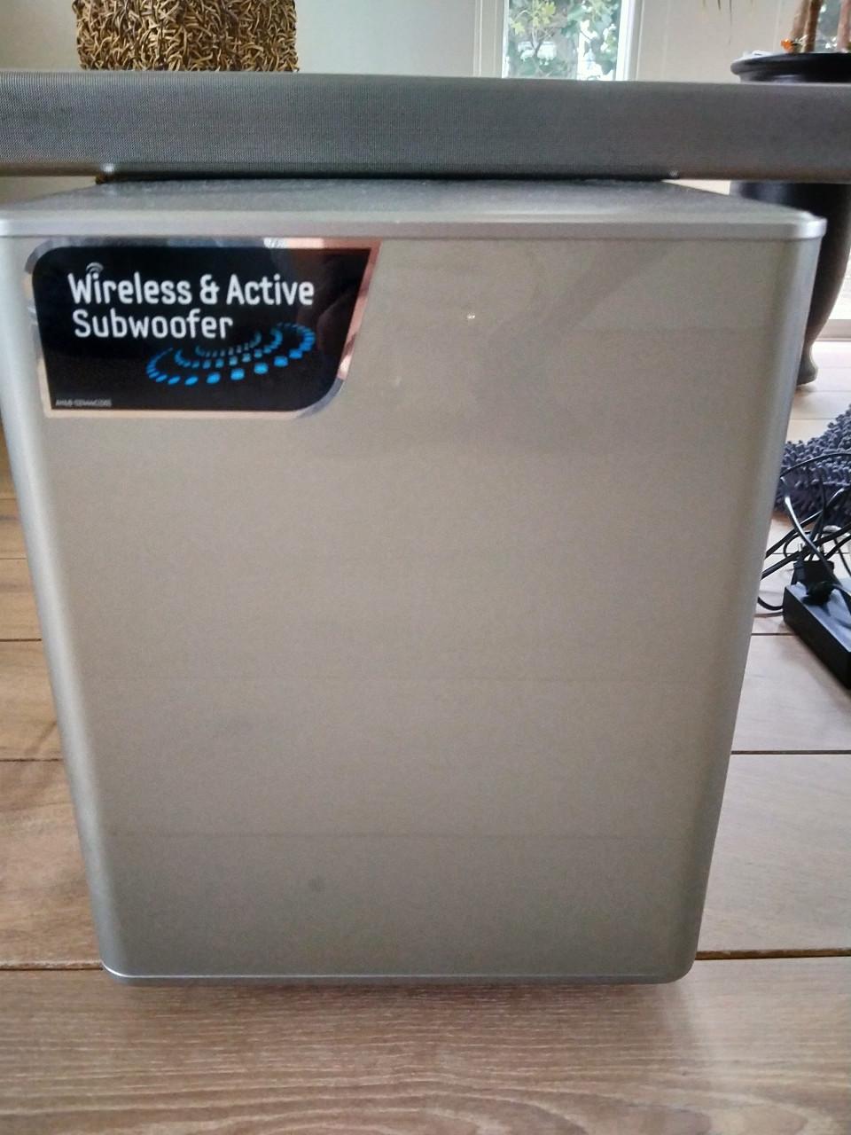 Samsung wireless& active soundbar met subwoofer