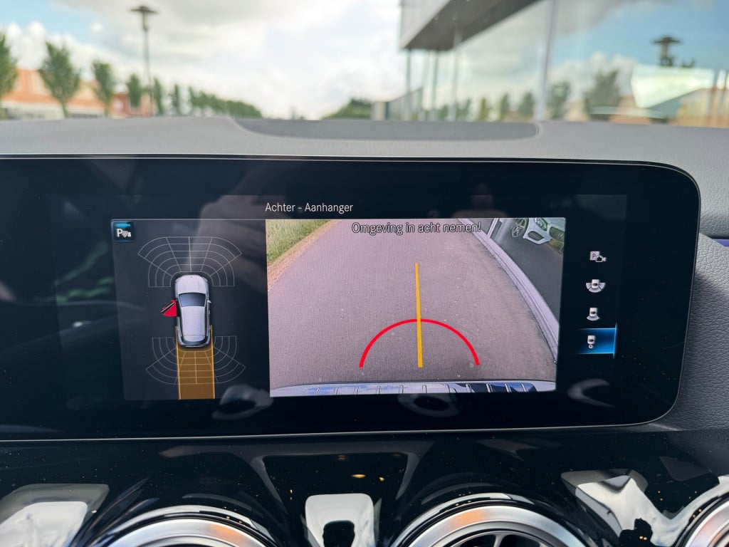 Mercedes-Benz Gla-klasse 200 business solution amg automaat /wegklapbare tr
