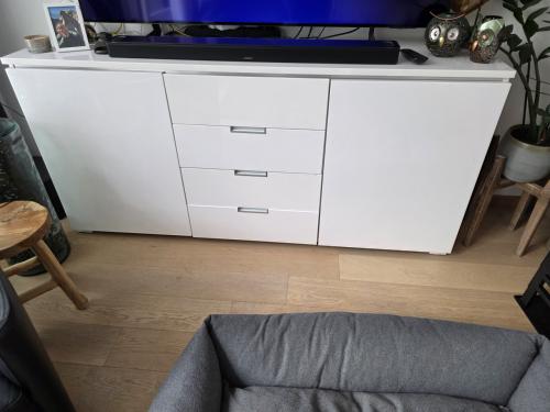 Hooglans wit dressoir