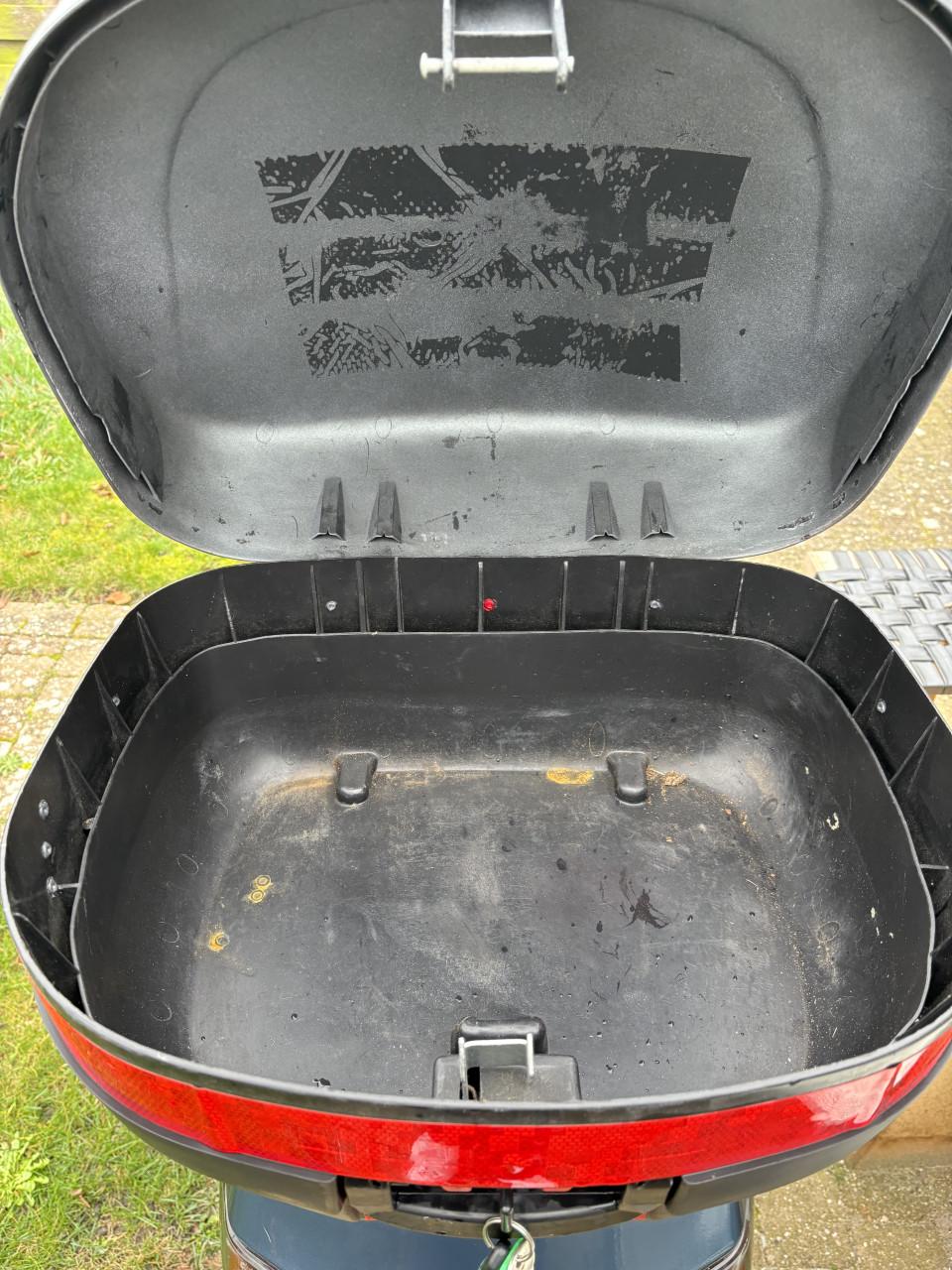 Topkoffer motorscooter