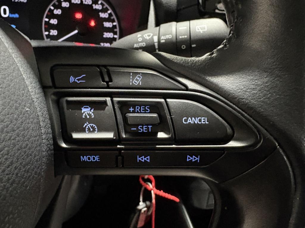 Toyota Yaris 1.5 hybrid active| stoel+ stuur verw| adap.cruise| camera
