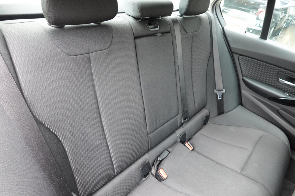 BMW 3-serie 320i executive