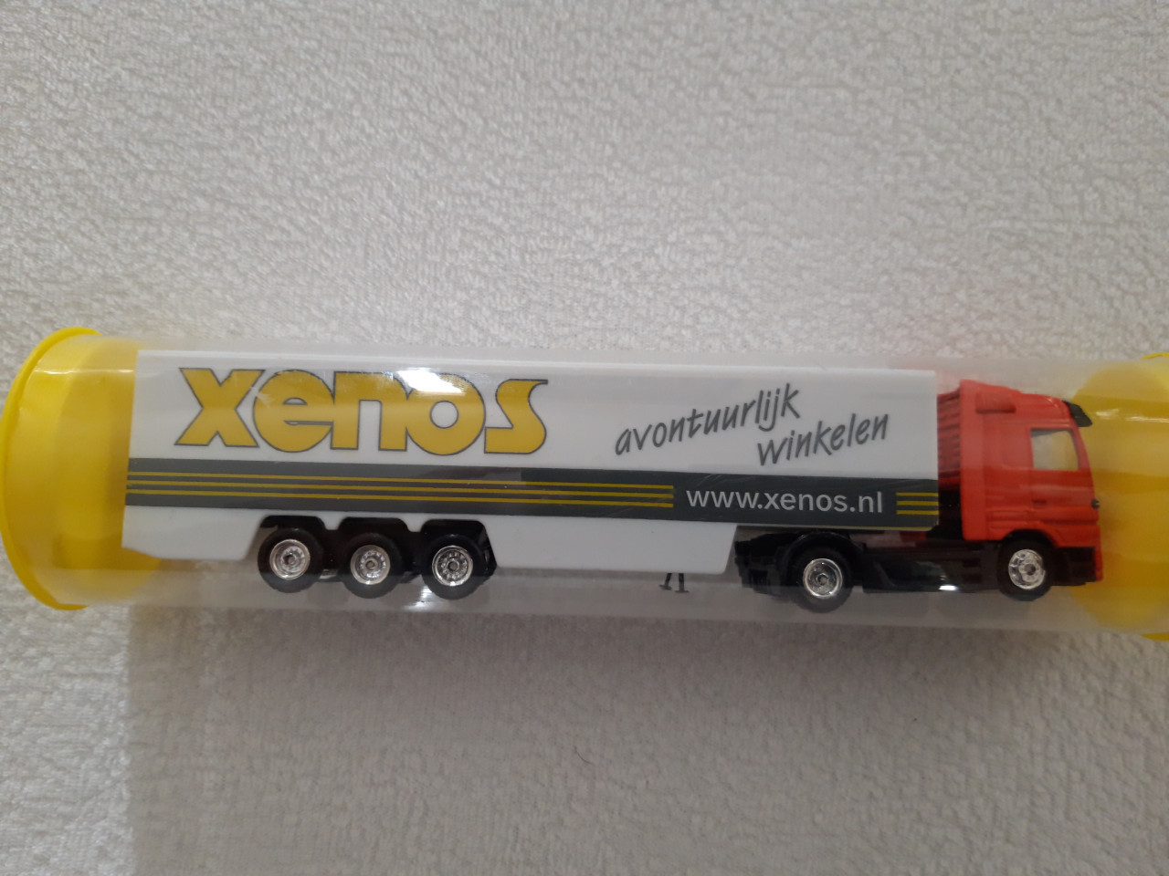 Model vrachtwagen Xenos ( Nieuw in verpakking )