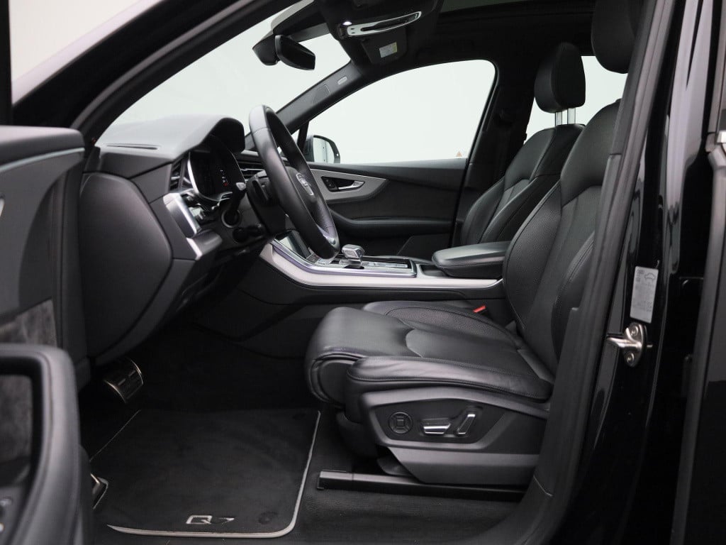Audi Q7 55 tfsi e quattro pro line plus | nl auto | panoramadak | luchtveri