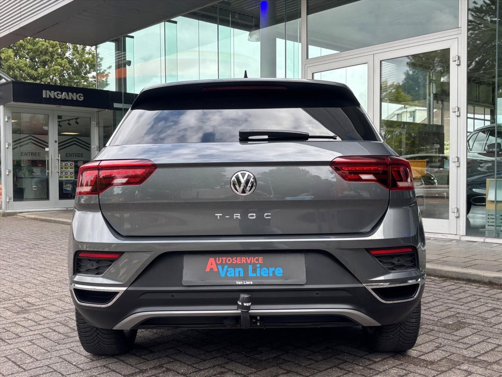 Volkswagen T-roc 1.5 tsi 150pk t-roc sport| dode hoek|trekhaak afn|stuur-st