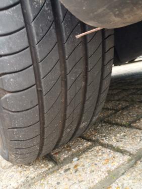 4 zomerbanden op velg 205/55 R 16 voor Caddy