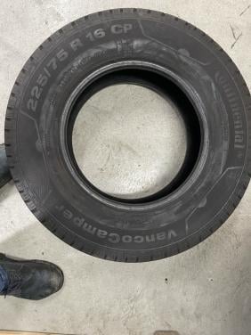 Camperbanden. 225-75/16