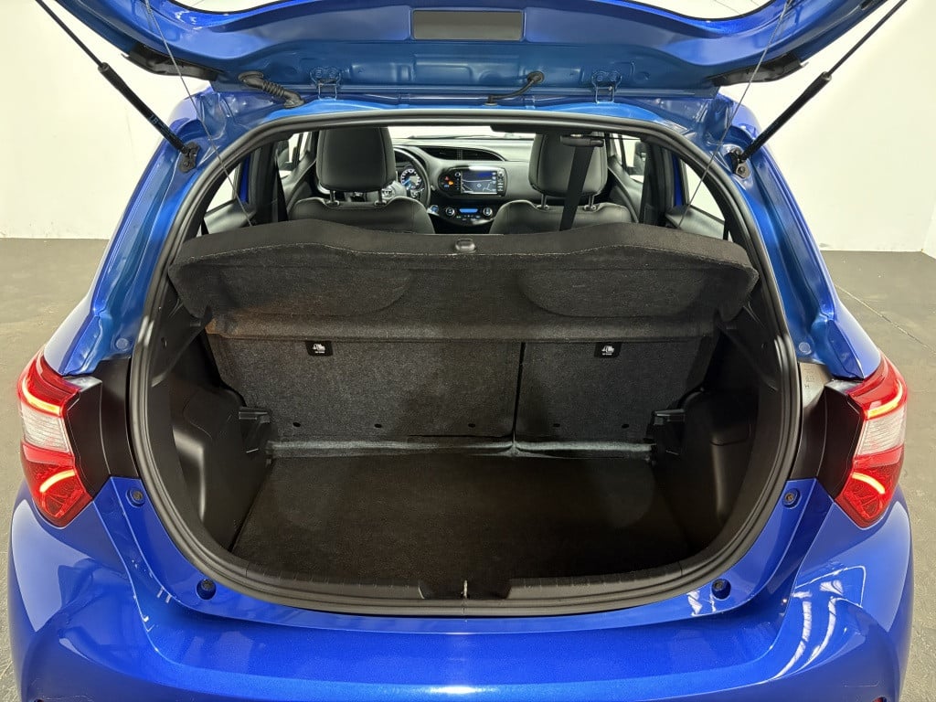 Toyota Yaris 1.5 hybrid executive