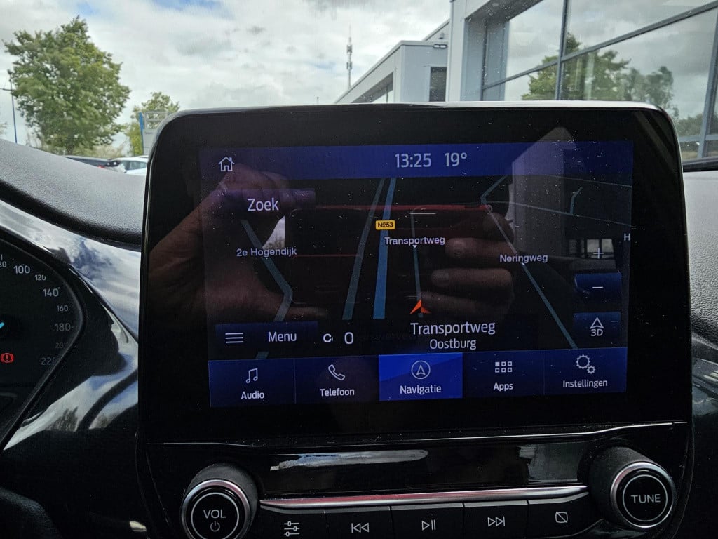 Ford Puma 1.0 ecoboost hybrid titanium