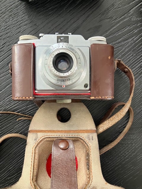Te koop : 4 stuks camera's jaren 60 / 70 (uit boedel familielid)