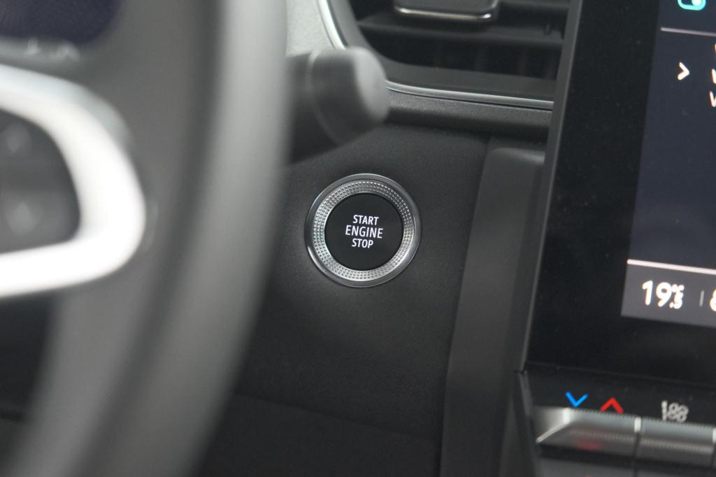 Renault Captur mild hybrid 160 edc techno | nieuw model | camera | navigati