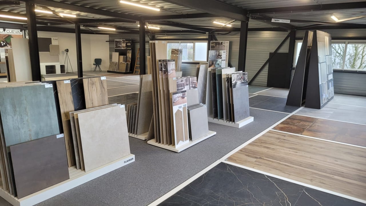 3030-68 Stèènhoeie actie: Betonlook tegels 80x80, antraciet, nu per m²