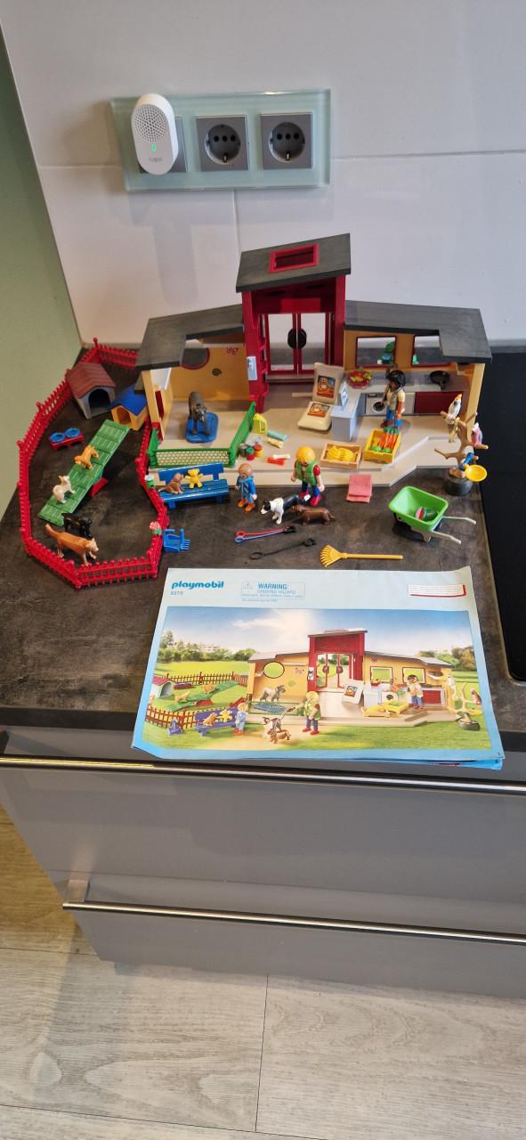 18 playmobil sets