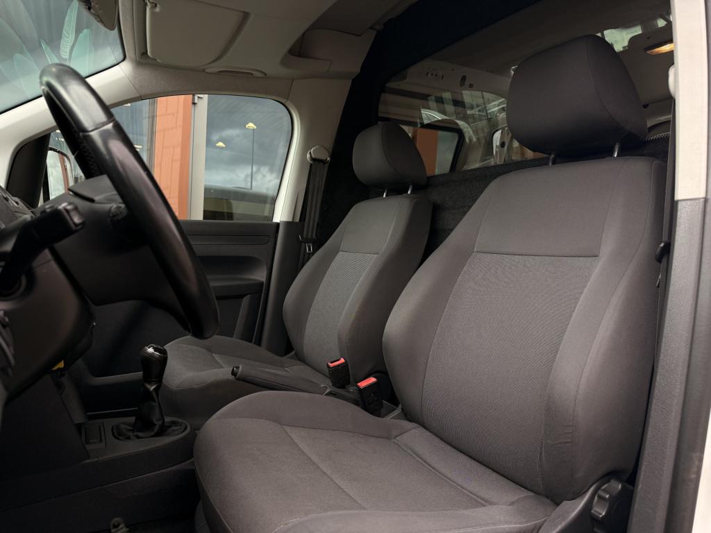 Volkswagen Caddy 1.6 tdi c-edition | cruise | trekhaak | navi | bluetooth |