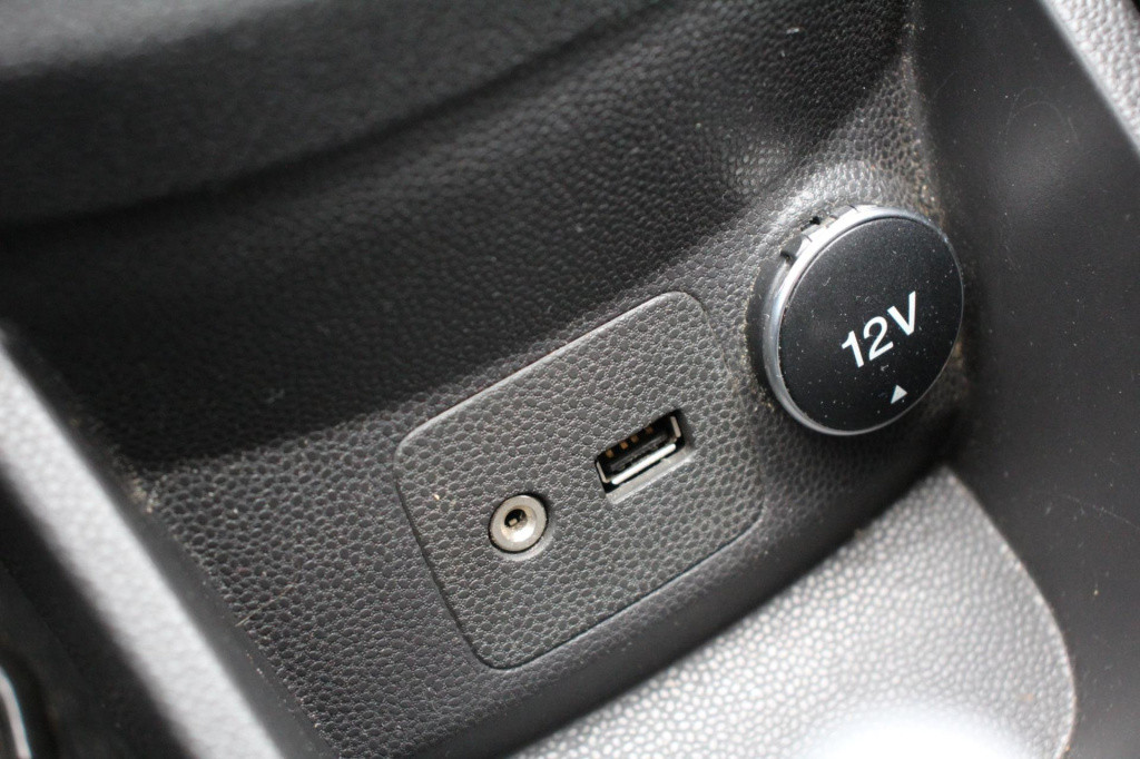 Ford Fiesta 1.0 trend - airco - stoelverwarming - alle doc - 1e eigenaar - 