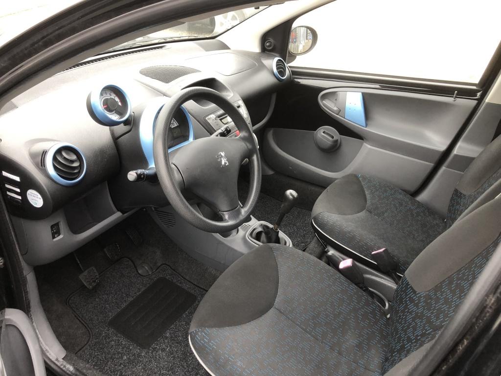 Peugeot 107 1.0-12v urban move