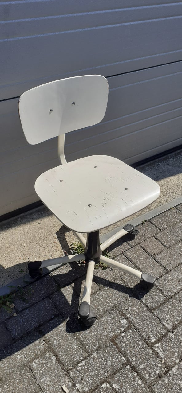 Diverse soorten sets stoelen