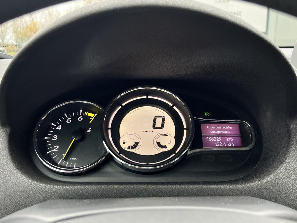 Renault Megane 1.2 tce limited | nav | trekhaak | climate control | radio |