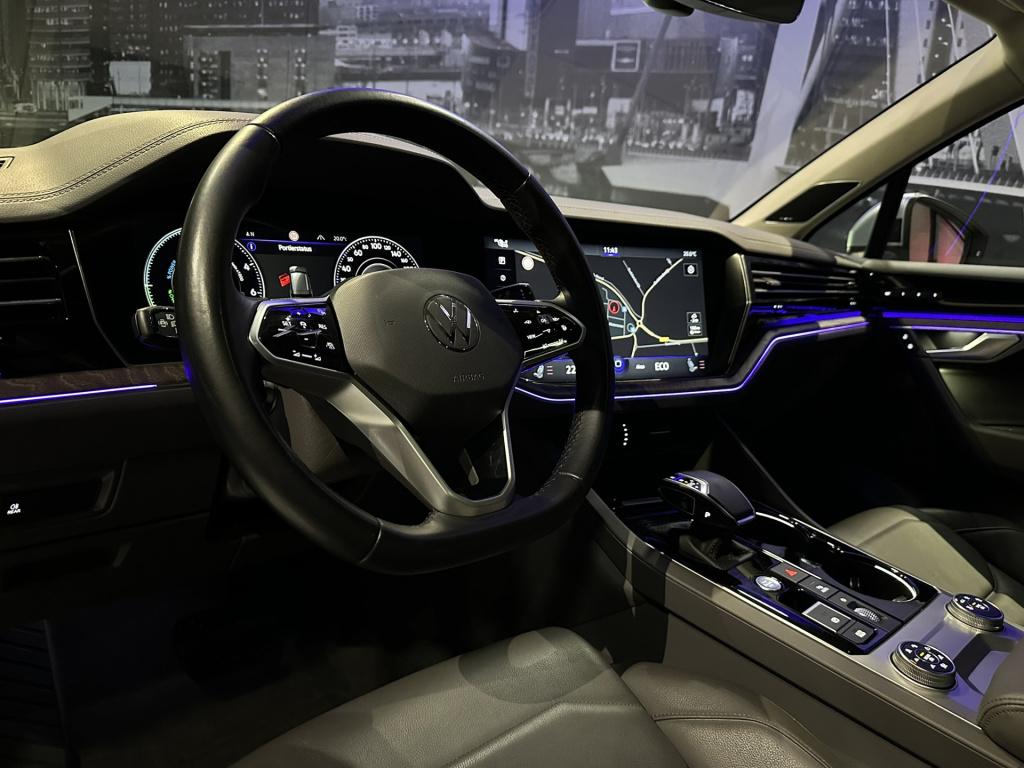 Volkswagen Touareg 3.0 tsi ehybrid 4motion atmosphere *luchtvering*trekhaak