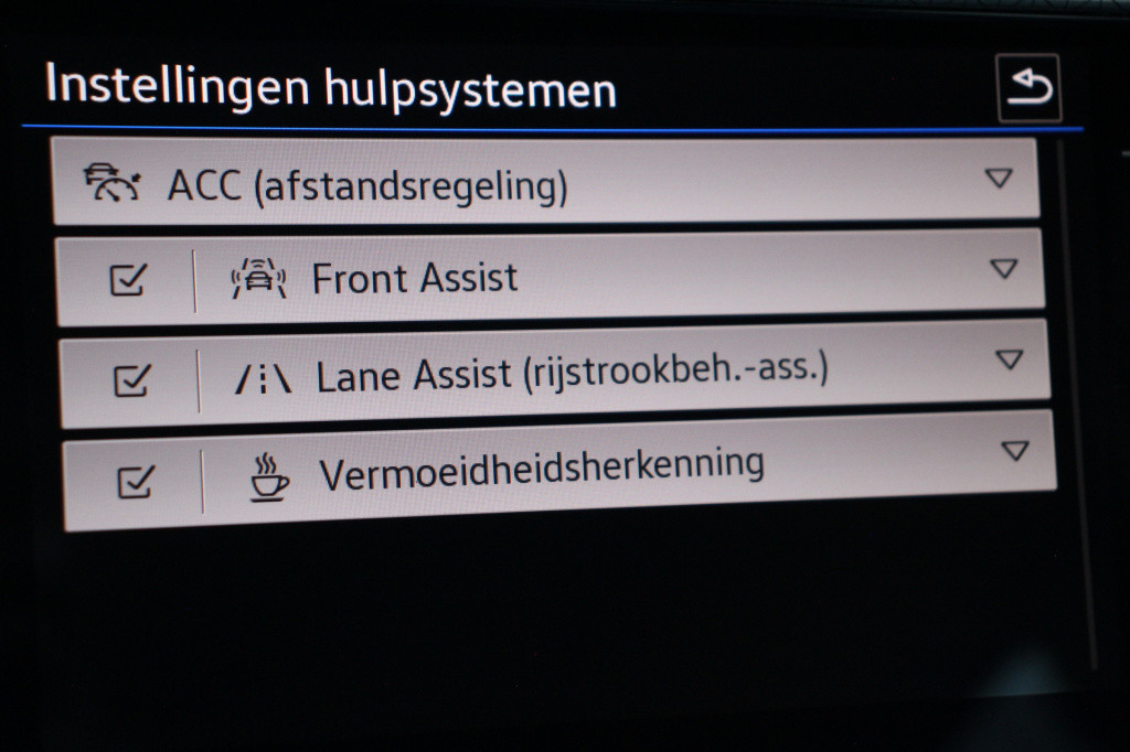 Volkswagen T-cross 1.0 tsi style | navi | acc | stoelverwarming | vir. cock