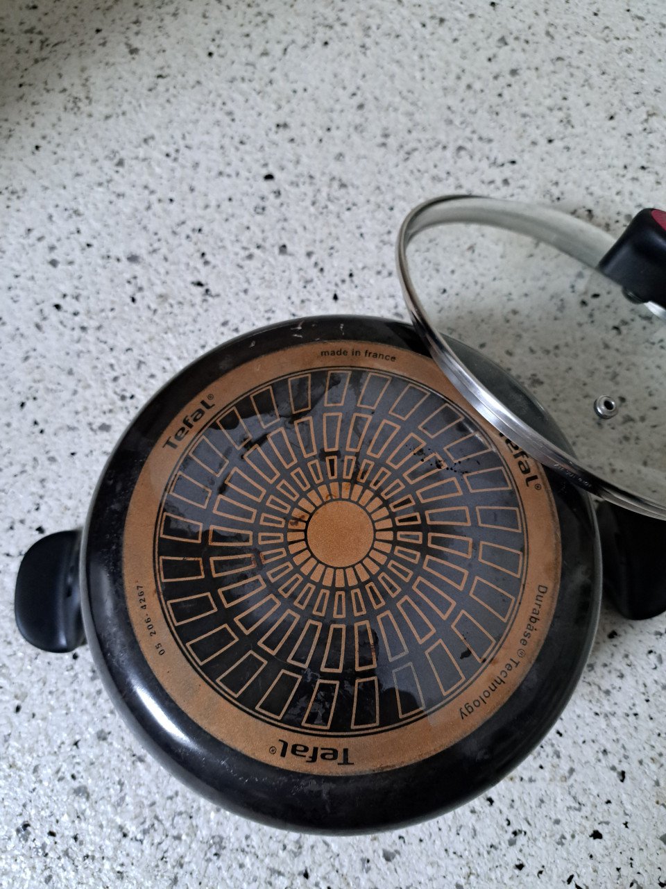 Tefal pan 24 cm diameter