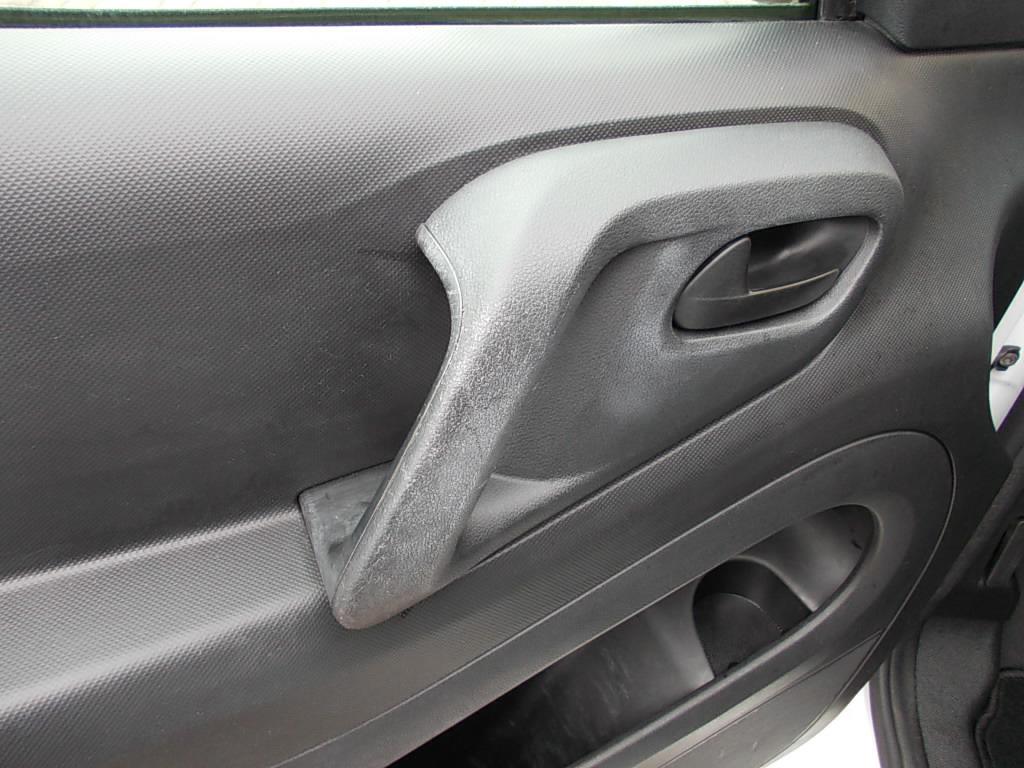 Peugeot Partner 1.6 hdi airco, cruise contr., pdc, schuifdeur