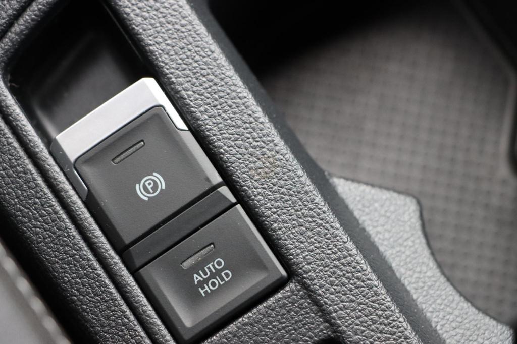 Volkswagen T-roc 1.5 tsi r-line 150pk dsg7