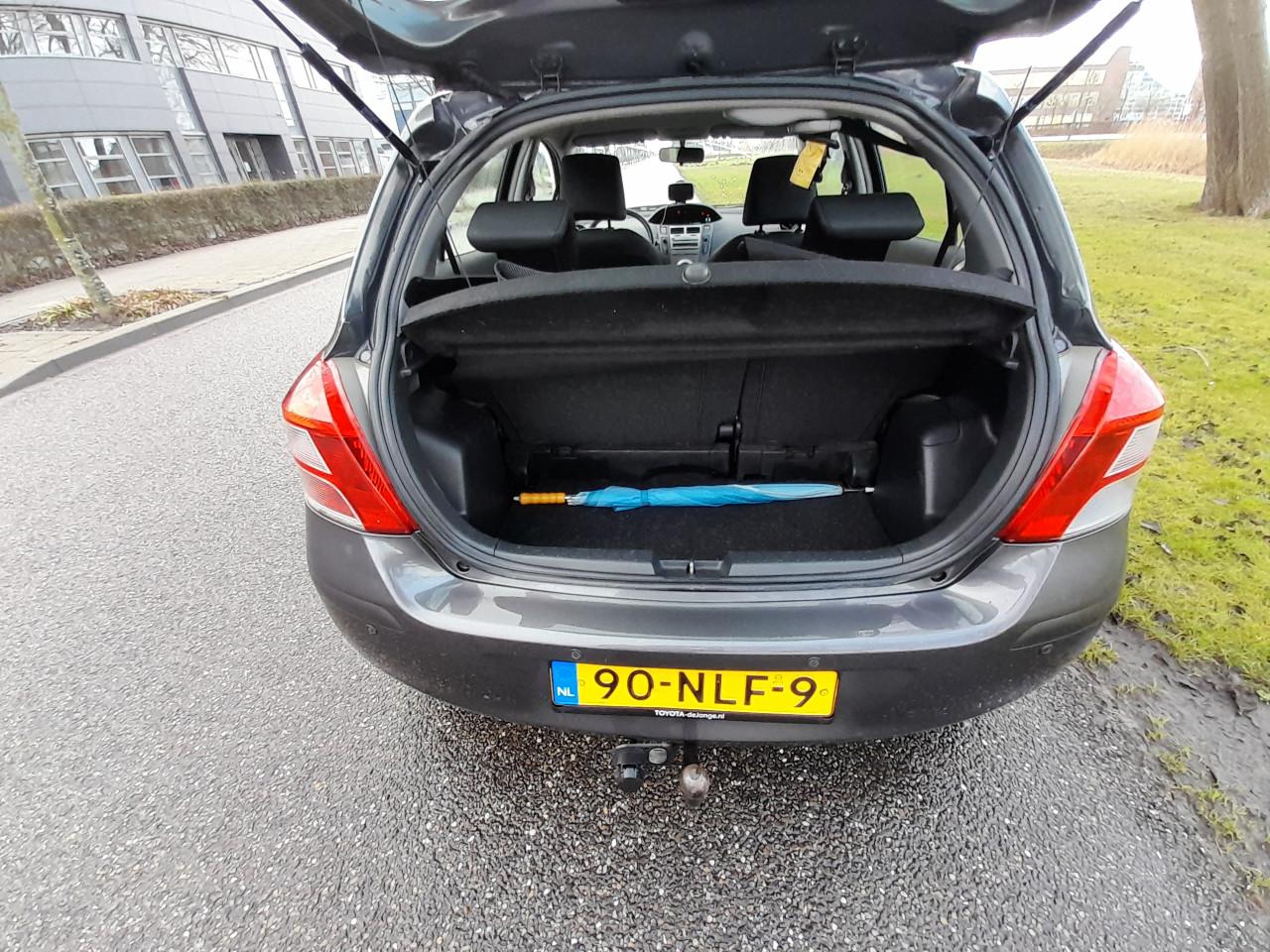 Prima Toyota Yaris - Euro 3,750,=