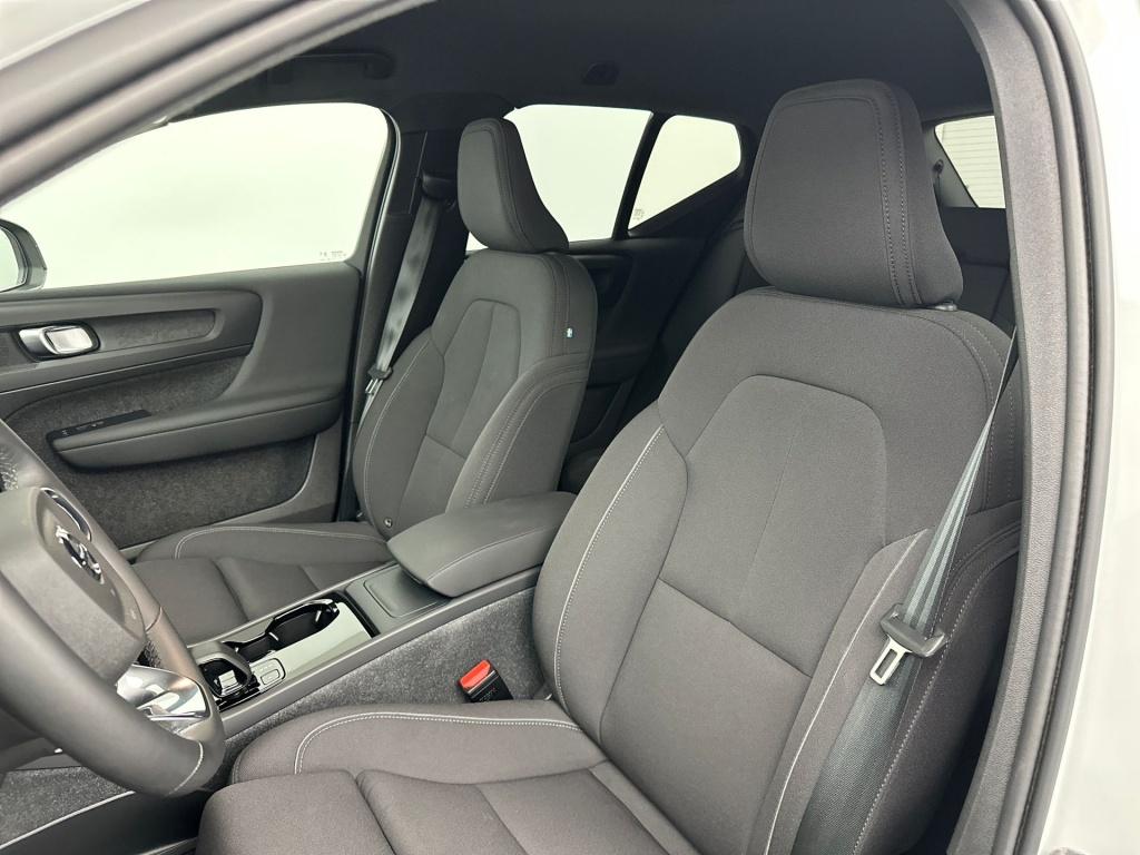 Volvo Ex40 twin motor 409pk plus 82kwh| adap.cruise| camera| stoelverwarmin
