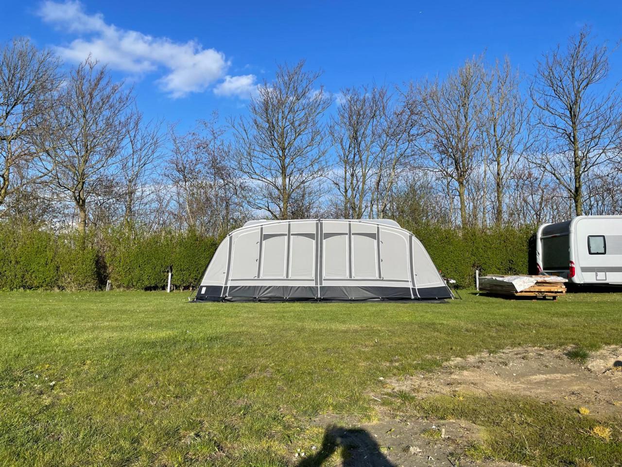 Prima onderhouden caravan (4 seizoenen gebruikt) stapelbed, 6/7 slaapplaats