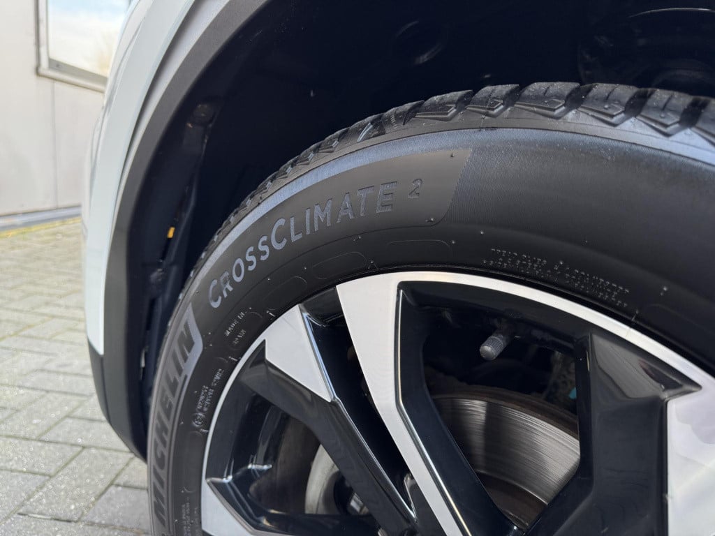 Peugeot 2008 1.2 puretech allure pack connect | trekhaak afneembaar| naviga