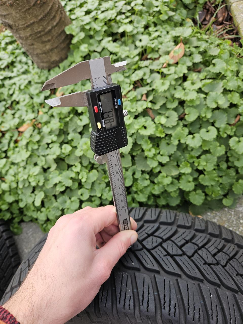 Winterbanden 195/50/r15 op velg