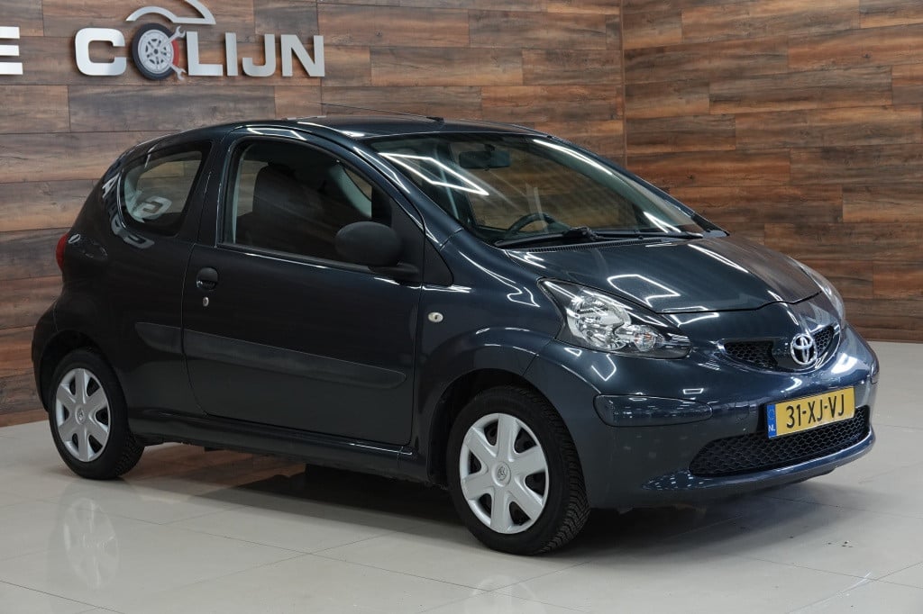 Toyota Aygo 1.0-12v | airco | bluetooth |